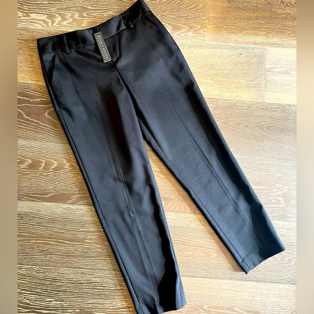 *SOLD* ALICE + OLIVIA Women's NWT Stacey Slim Cotton-Blend Trousers. Blk Size 6